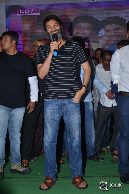 Son-Of-Sathyamurthy-Movie-Success-Meet-at-Vizag